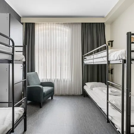 Hotel Saga 3*