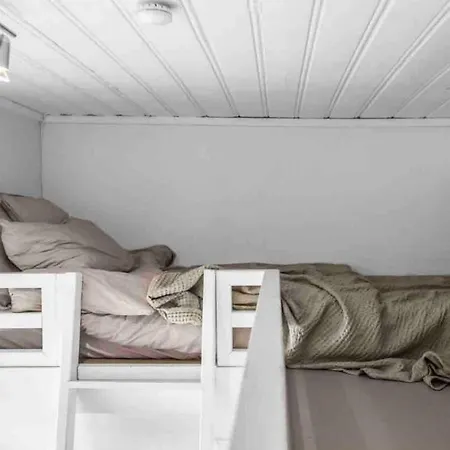 Small With Smart Solution In Of Only 2 Km From The Station Homestay