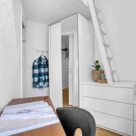 Privat bolig Small With Smart Solution In Of Only 2 Km From The Station *