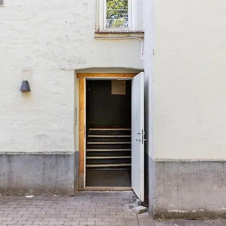 Apartment 3 Bedroom At The Heart Of Gruenerlokka *