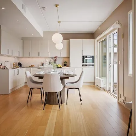 112 Sqm Penthouse With An Omg Fjord View Apartment *