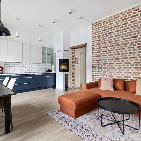 Apartment Dinbnb L Stylish - Fireplace & Balcony In