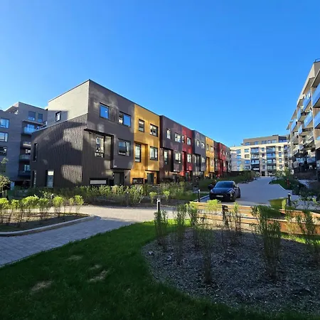 Exclusive Townhouse With Private Rooftop