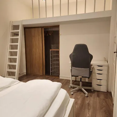 H21d-central-cozy Spacious Suits Family-3 Bedrooms Holiday home