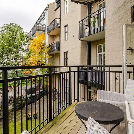 Apartment Classic With Balconies