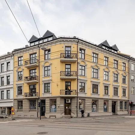 Apartment Classic With Balconies *