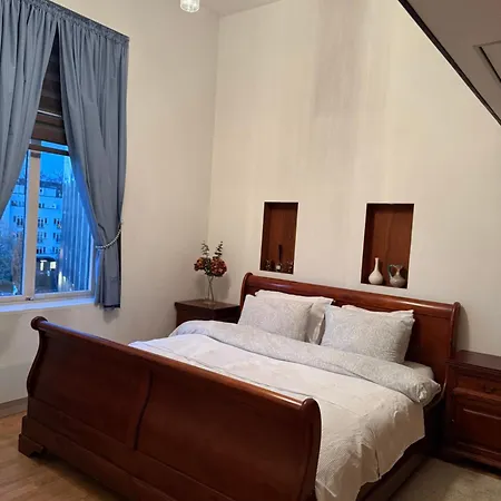 Center Close To Kings Palace Apartment *