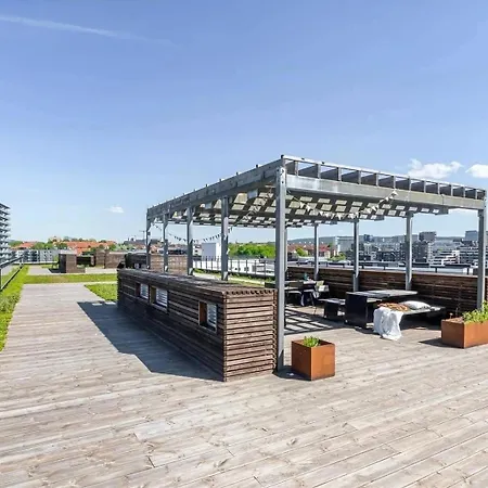 Modern & Cozy Near Center Apartment *
