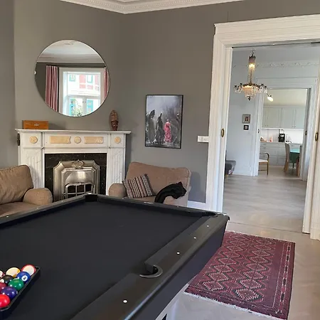 Frogner Central, Pool Table, 190 Sqm, 2 Bathrooms * Oslo