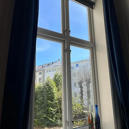 Frogner Central, Pool Table, 190 Sqm, 2 Bathrooms Apartment Oslo