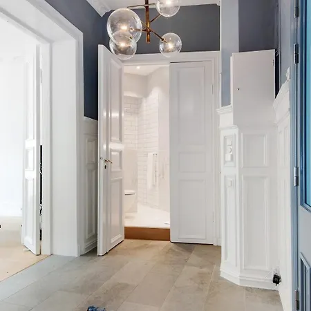Frogner Central, Pool Table, 190 Sqm, 2 Bathrooms * Oslo
