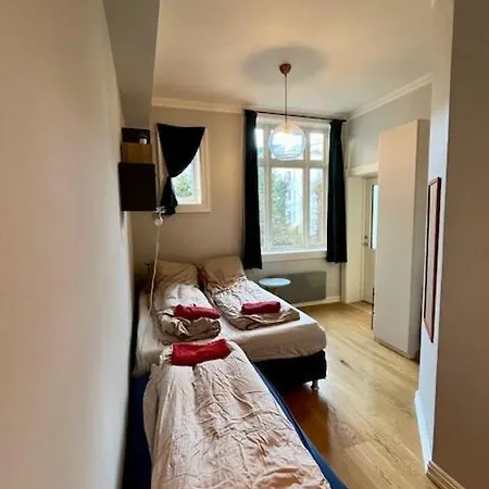 Frogner Central, Pool Table, 190 Sqm, 2 Bathrooms Apartment Oslo