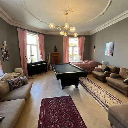 Frogner Central, Pool Table, 190 Sqm, 2 Bathrooms Apartment *