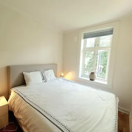 Apartment Charming Bright In Quiet Area Of Grunerlokka