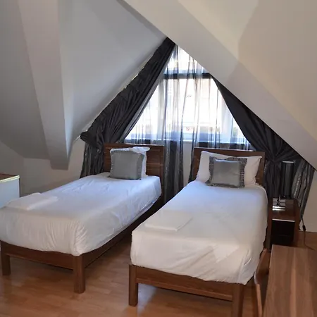 Central City Apartments 3*