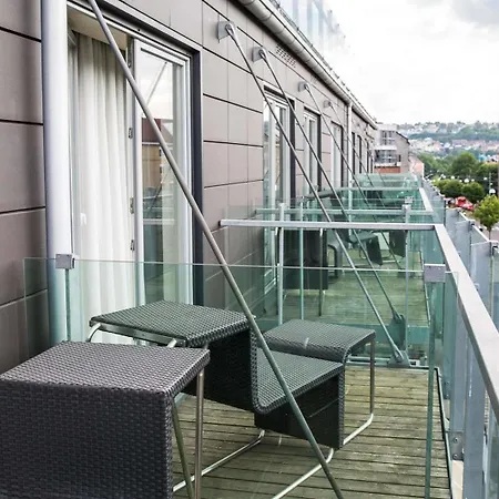 Lägenhetshotell Central City Apartments 3*