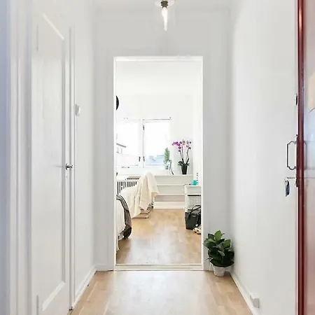 Apartment Stayplus Modern Studio Near Bislet Games *