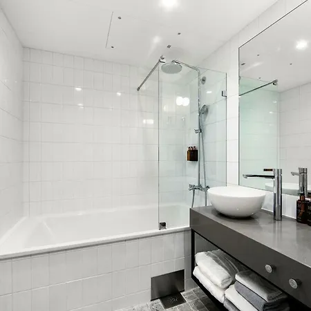 Clarion 4*