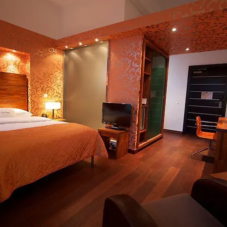 Christiania Teater 4*