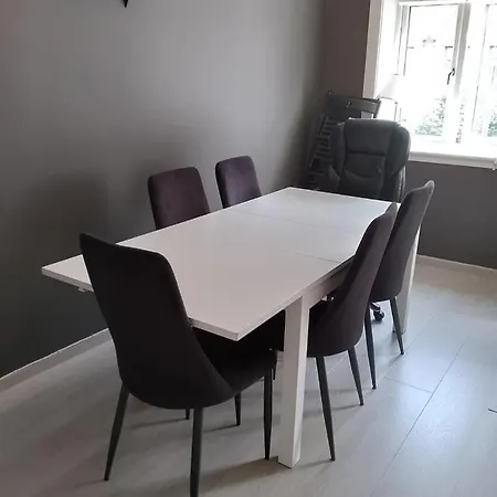 Leilighet 4 Bedroom Flat In The Heart Of *