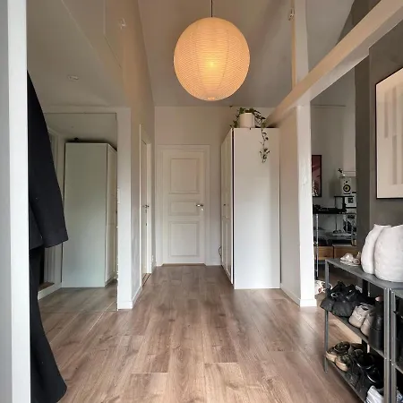 Sentral Loftsleilighet Med Solfylt Utetplass Apartman *