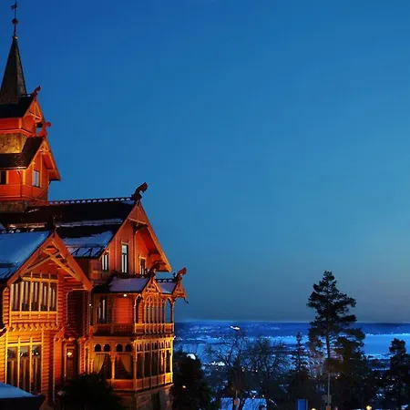 Hotell Scandic Holmenkollen Park 4*