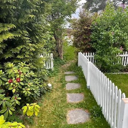 With1 Bedroom Separate Living With A Sofa Bed And A Tiny Kitchen A Bathroom Located In Nordstrand Near By The Sea For 3 Guests With A Garden And Grill 5 Extra Guests With Extra Cost In The With Sea View Just Outside The Apar Apartman