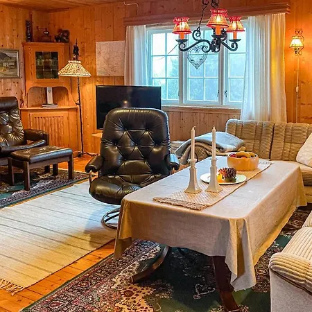 3 Bedroom Stunning In *