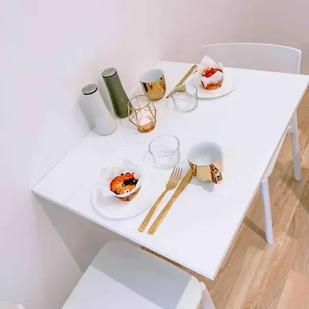 The Easy And Cosy In With Fast Wifi アパート *