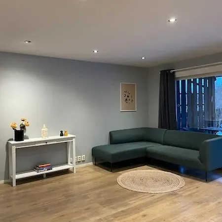 Vakantiehuis Platinum House - Centrally Located With Facilities *