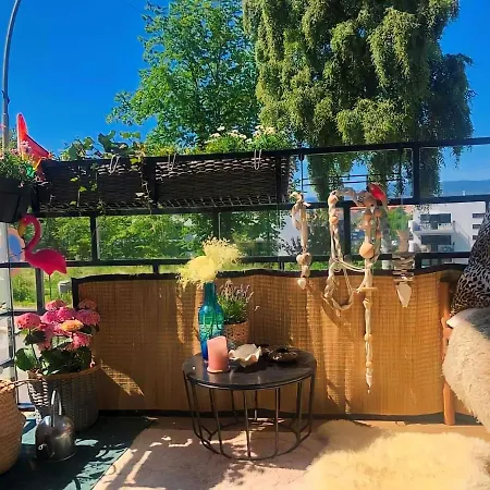 Apartment Cozy Close To City Center With Free Parking And Balcony