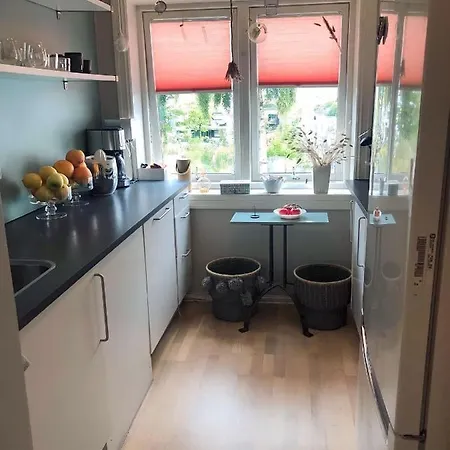 Apartment Cozy Close To City Center With Free Parking And Balcony Oslo