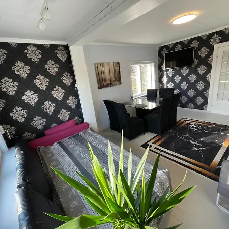 Paradis Hus *