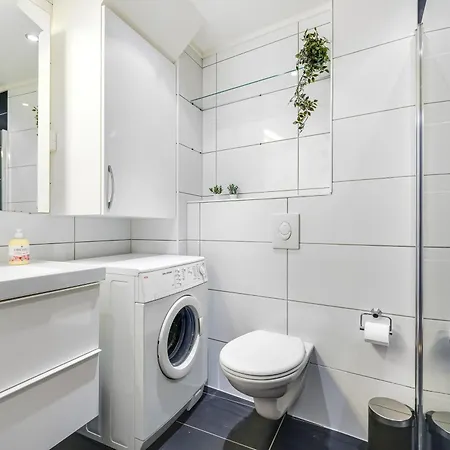 Charming And Cozy - Centrally Located Appartement *