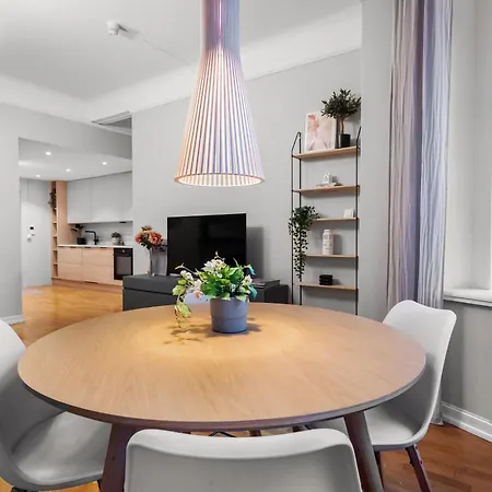 Modern - Luxury Neighborhood - 4 Pax *