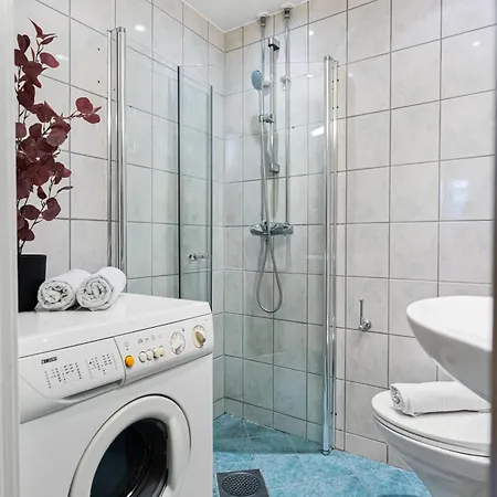 Daire Charming And Cozy - 5 Min To Center - 5 Pers *