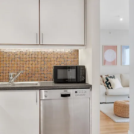 Apartman Flott I Hjerte Av *