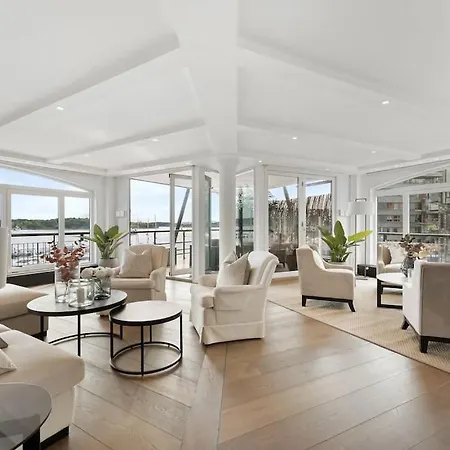 Large 41 Millions Kr - Seaview In Center Apartament