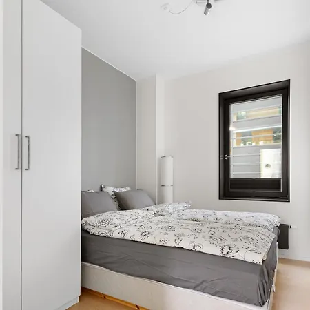 Spacious Modern 3br At Barcode Lägenhet