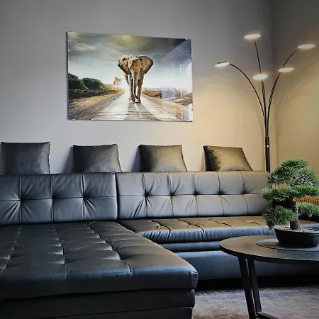 Spacious & Stylish In - Supercentral