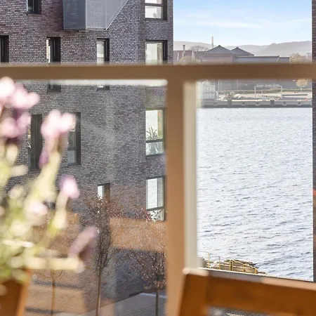 Appartement Luxury 3-bedroom Flat With Seaview In