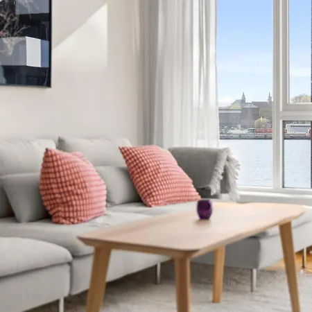 Luxury 3-bedroom Flat With Seaview In Appartement *