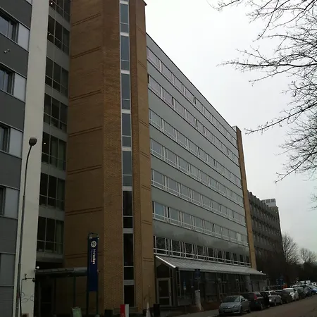 Ullevål 3*