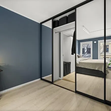 Apartman Central - Two Bedroom With Stylish Interior - Free Parking -