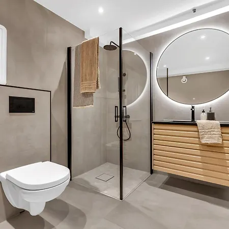 Modern - Charming Location - Old Town Apartman *