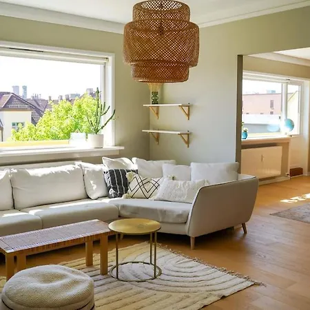 Apartment Tranquil And Cosy City With Balcony *