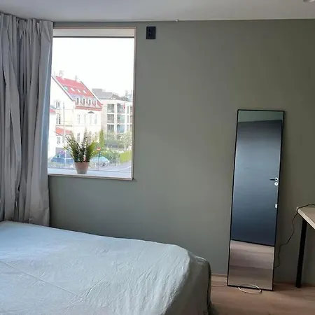 New, Unique, Sauna, Massage Bath, Balcony, Quiet Leilighet