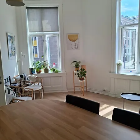 Bright And Charming From 1878 With View To The New National Museum In Апартаменты Осло