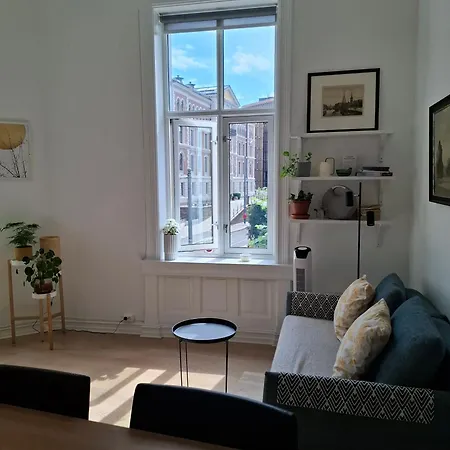 Bright And Charming From 1878 With View To The New National Museum In Осло