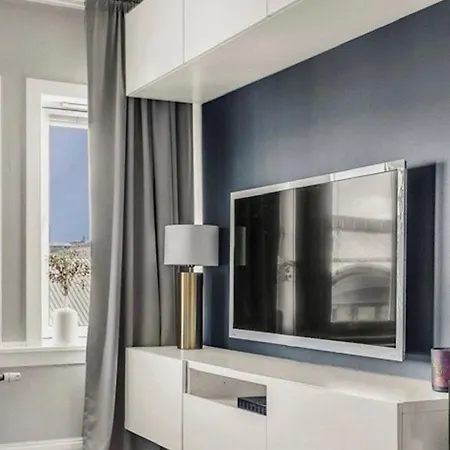 Apartman Place In Centre! Balcony & Keyless.
